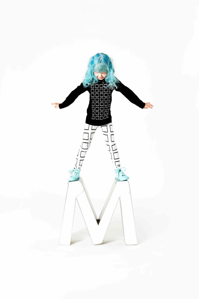 Loving the green hair against the monochrome clothing from Mainio!