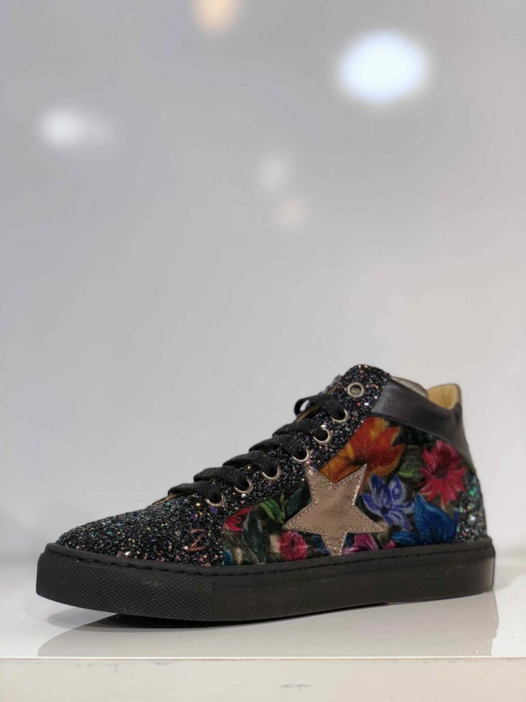 Floral velvet tapestry look at Zecchino d'Oro for kids shoes fall/winter 2018 at MICAM Milano