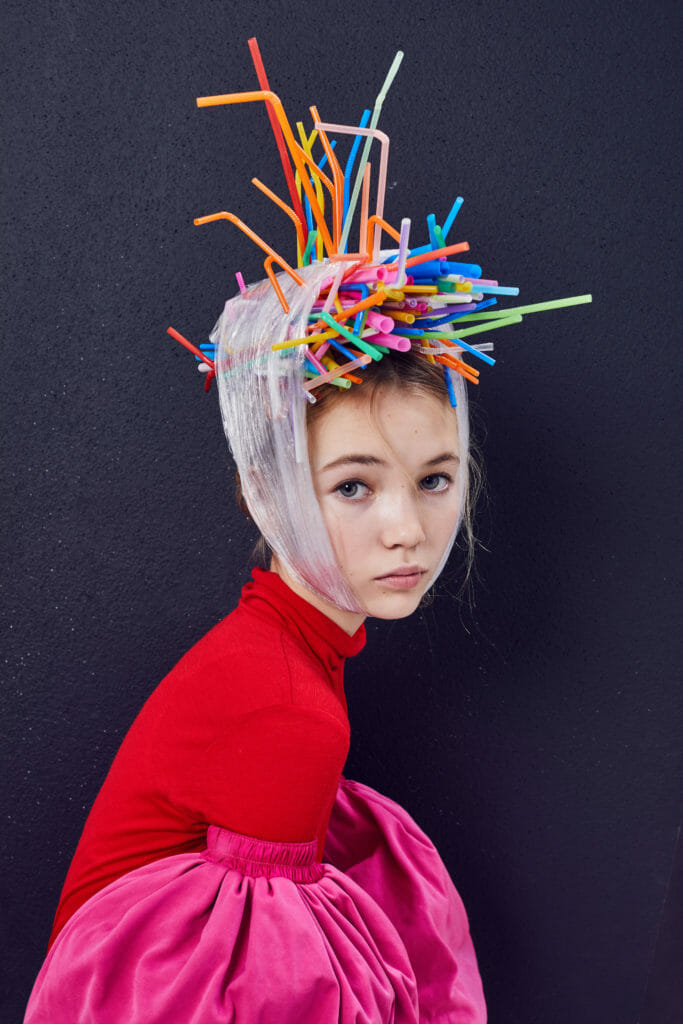 Why don't you....? Make a hat from recycled plastic straws!