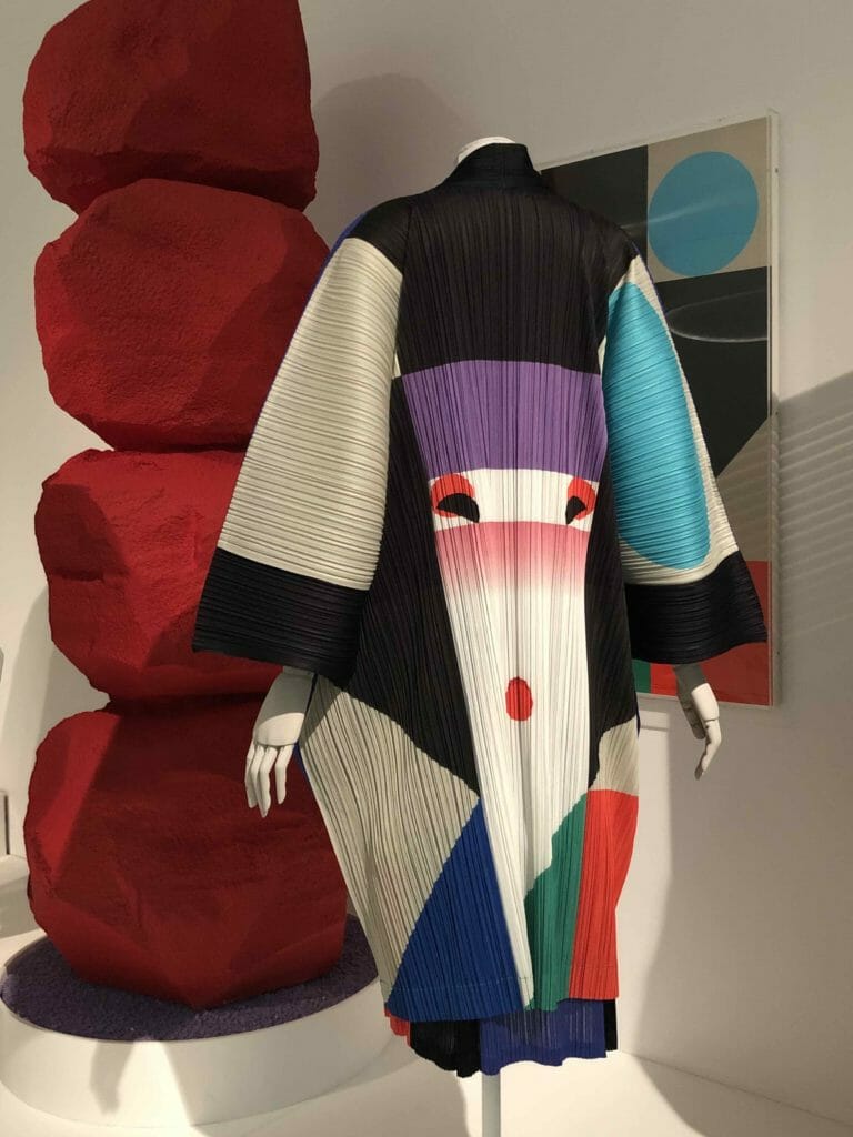 Issey Miyake for Pleats Please in 2016 as an homage to artist Ikko Tanaka