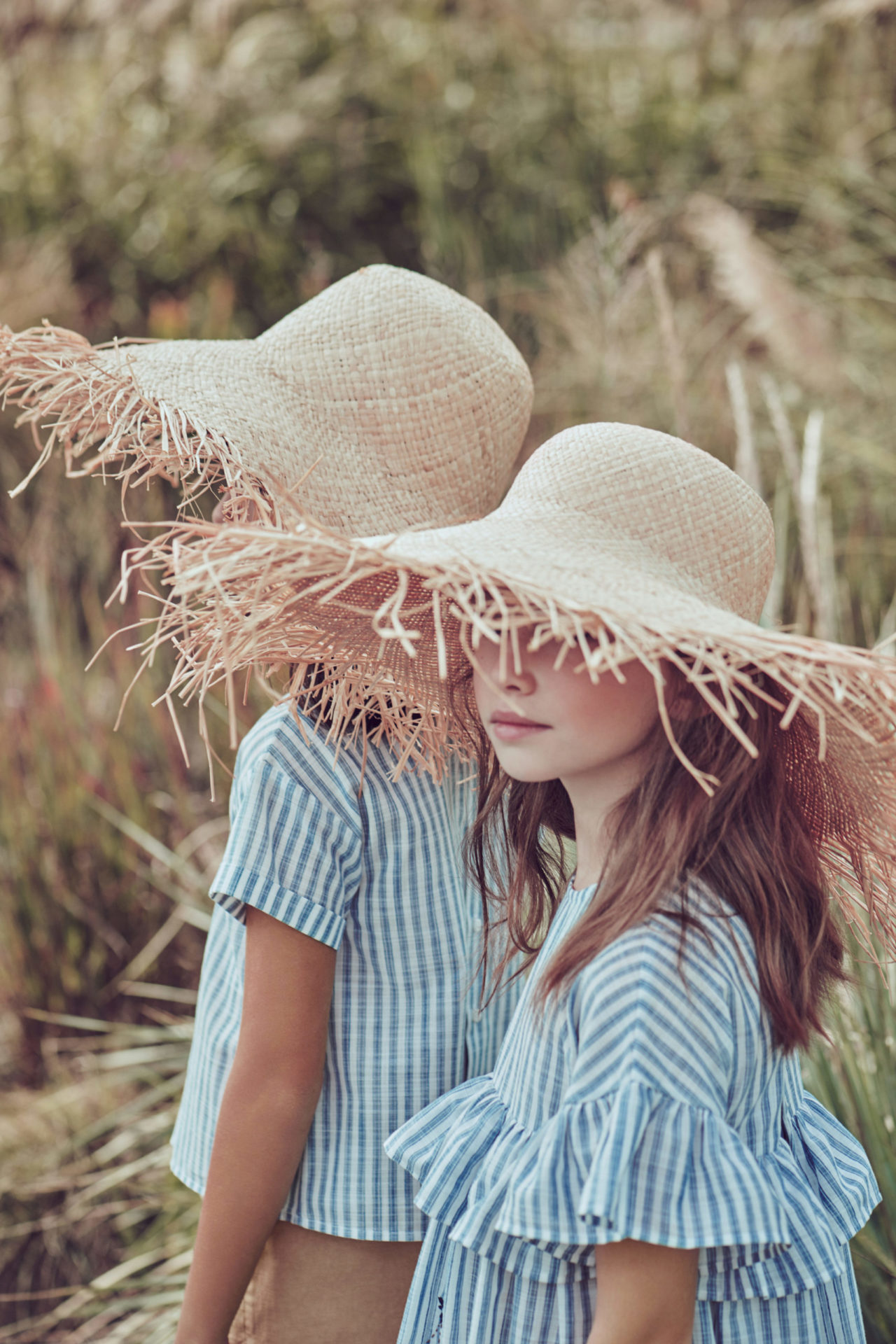 Summer stripes and straw hats at Il Gufo for 2020 kids fashion trends