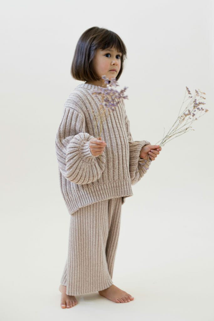 Simple classic adaptable knitwear for children by Sunna Studios FW20
