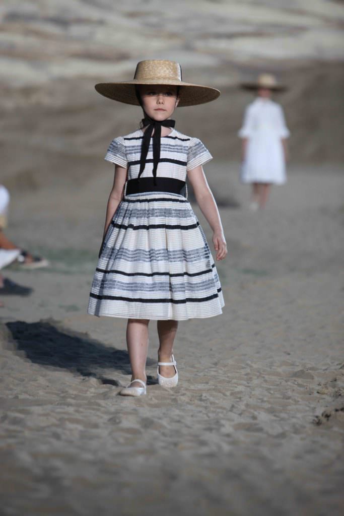 Beautiful striped summer dress from Il Gufo for summer kids fashion 2018