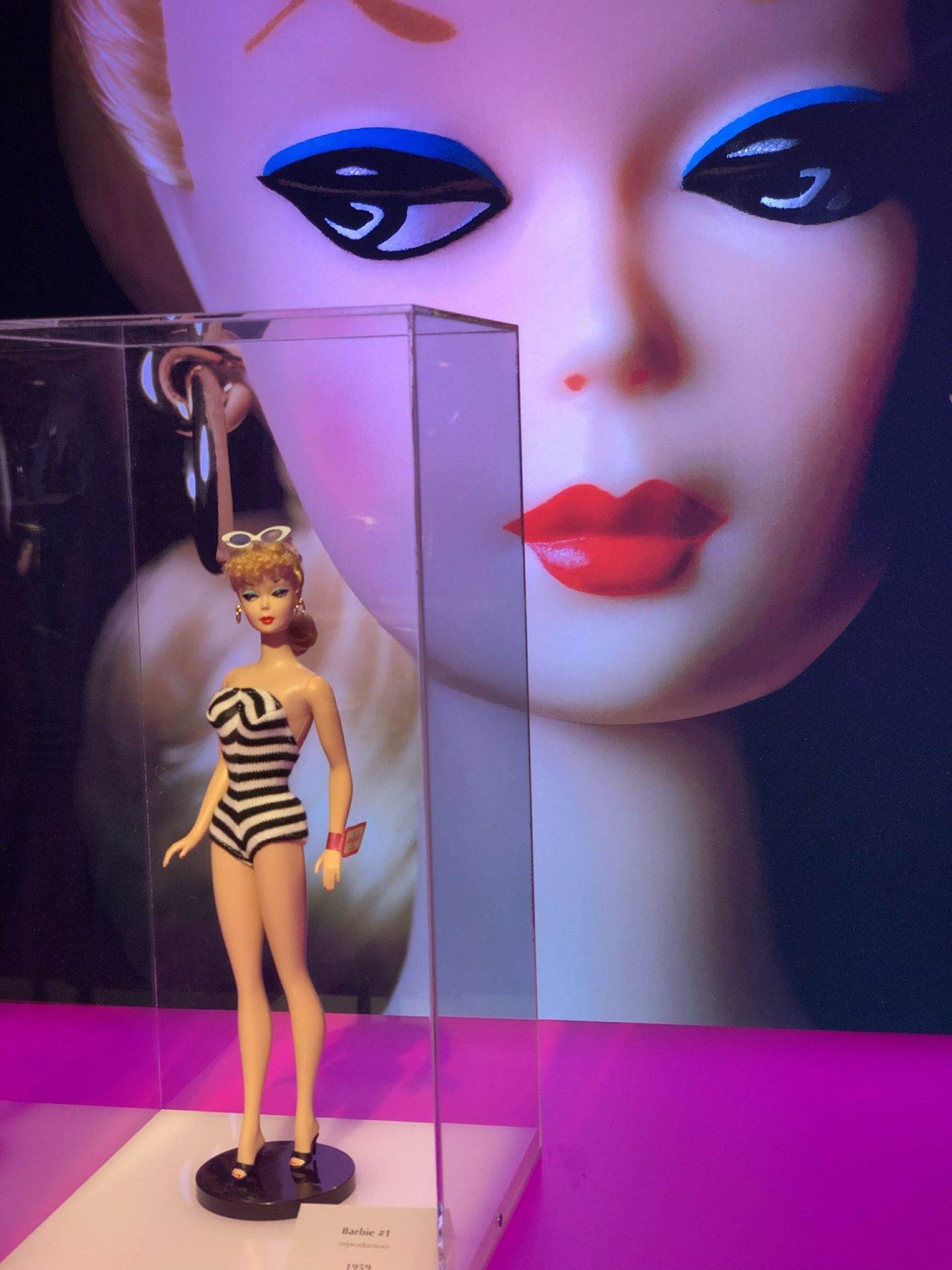Barbie 60th Anniversary Display Pitti Bimbo Smudgetikka